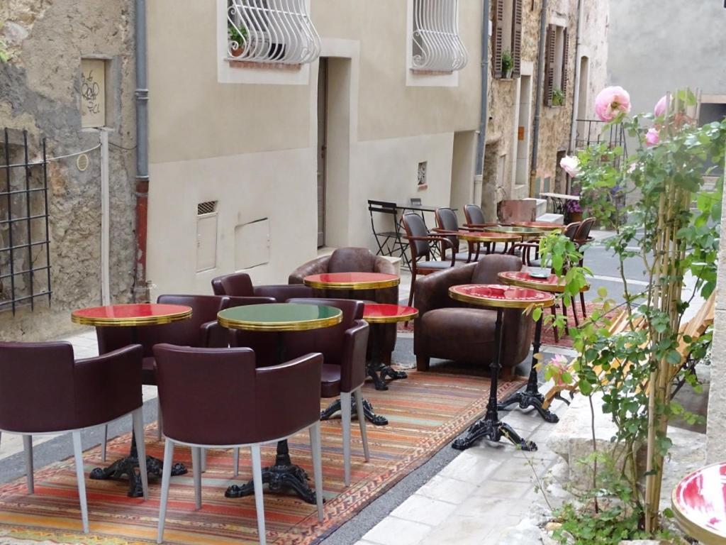 Demeure D'Hotes Le Rocher Valbonne Exteriör bild